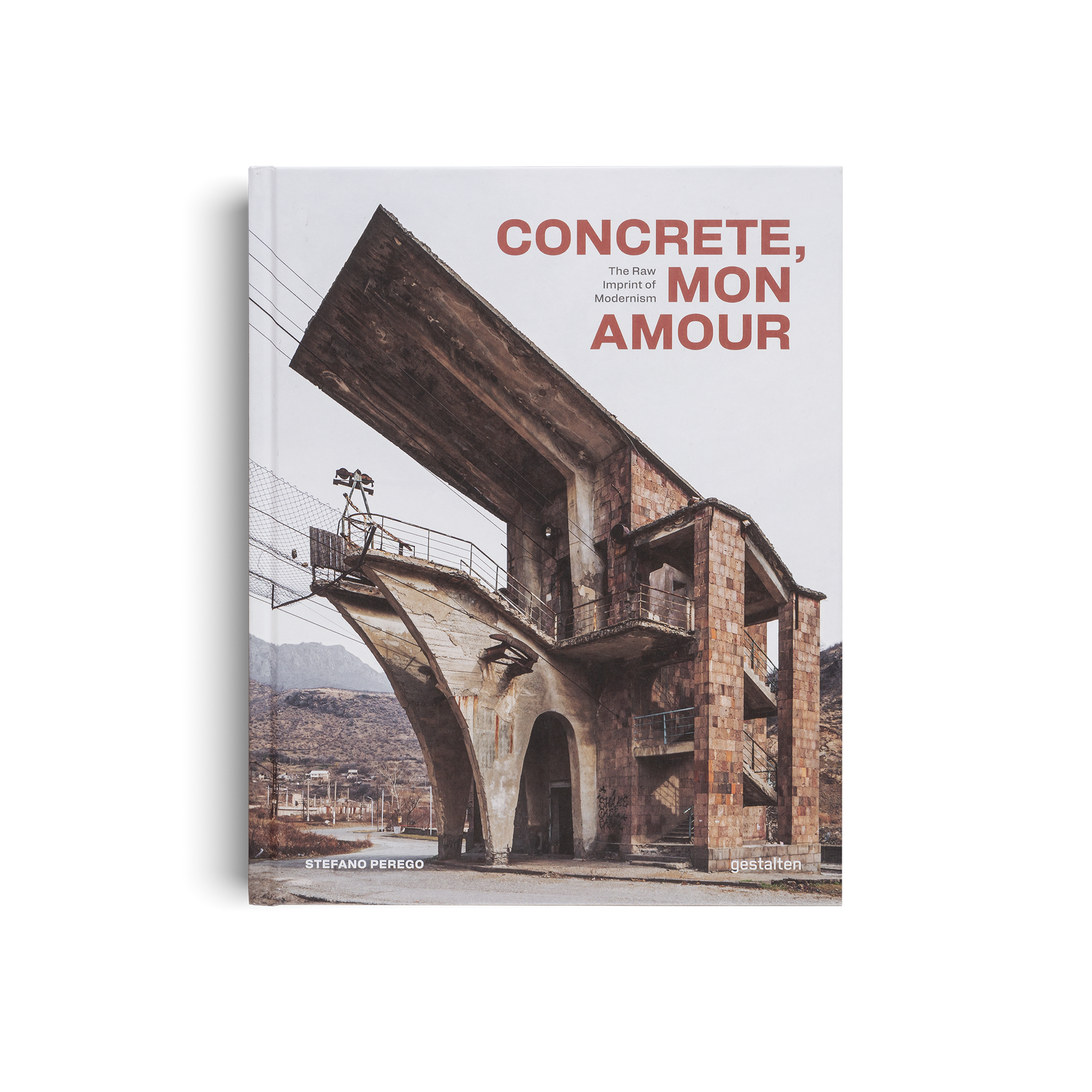 Book cover of 'Concrete, Mon Amour' with architectural photo and title text.