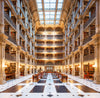 Dieser Bibliothek nach zu urteilen, ist Baltimore die gastfreundlichste Stadt der Welt.  George Peabody Library ist eine der schönsten Bibliotheken der USA.