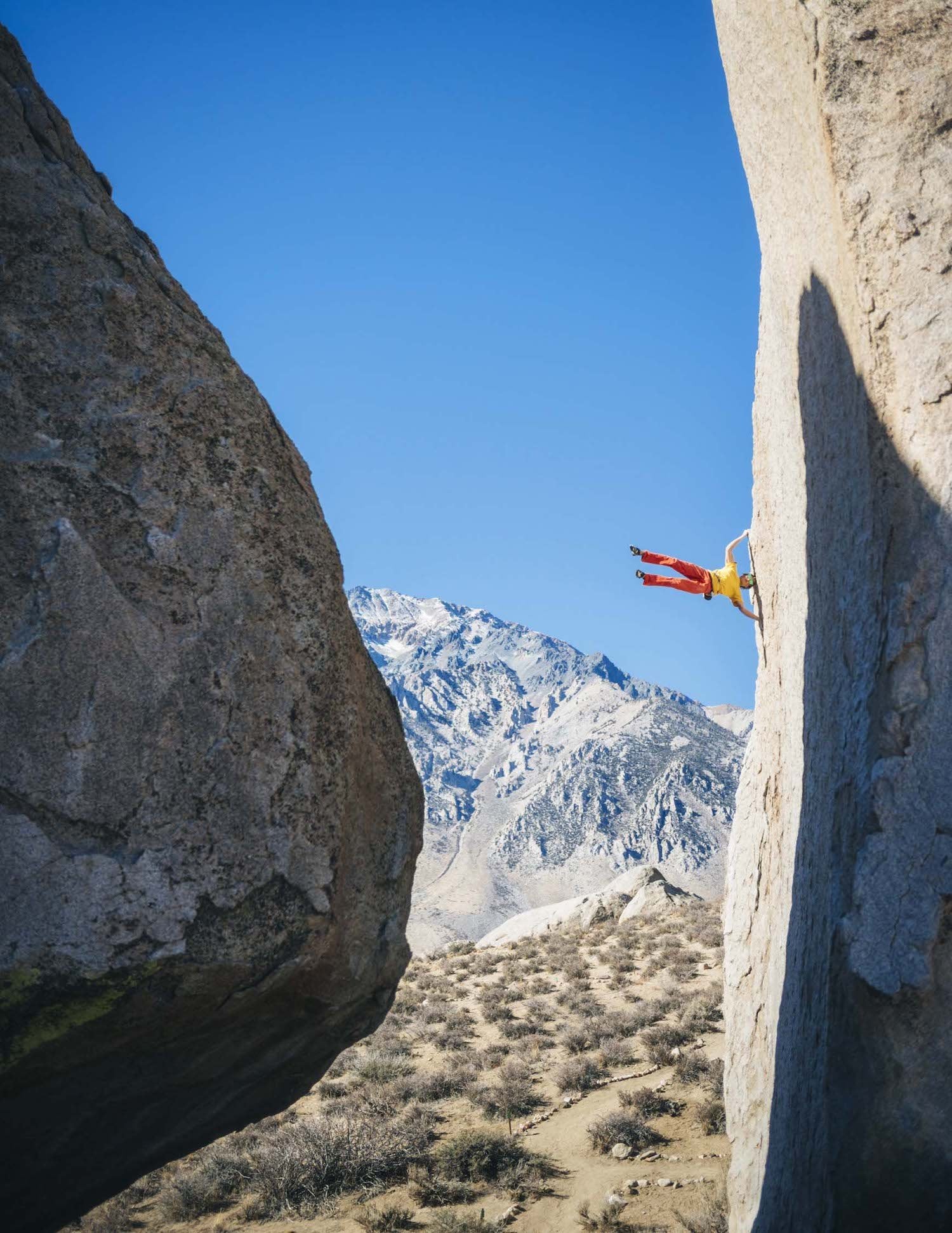 Alex Megos klettert eine neue Route