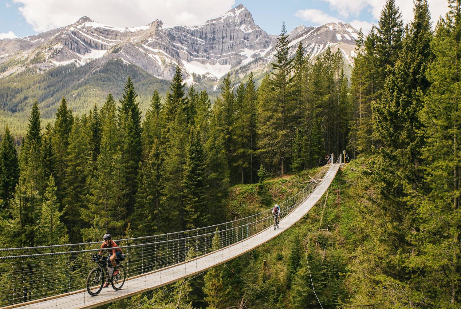 Zwei BIkepackers unterwegs in Tour de Rad.
