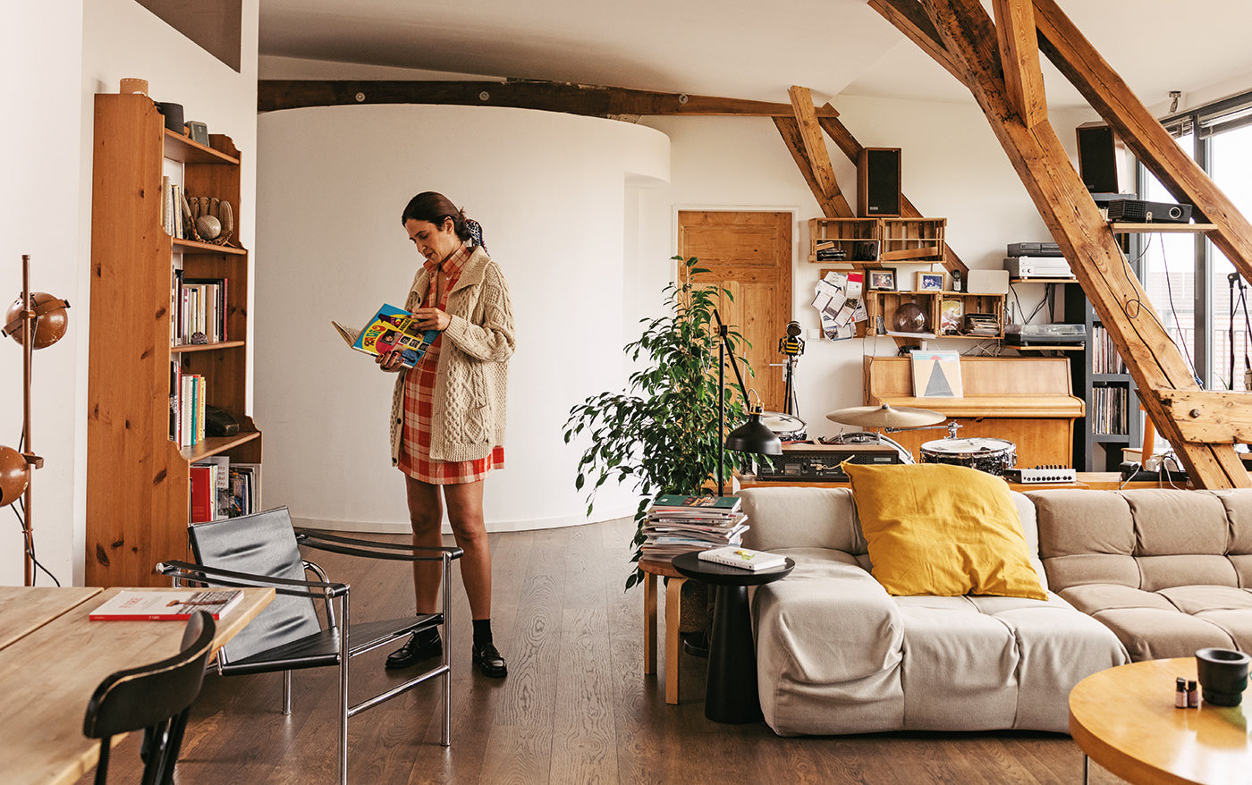 How To Turn A Career in Journalism Into A Retail Business