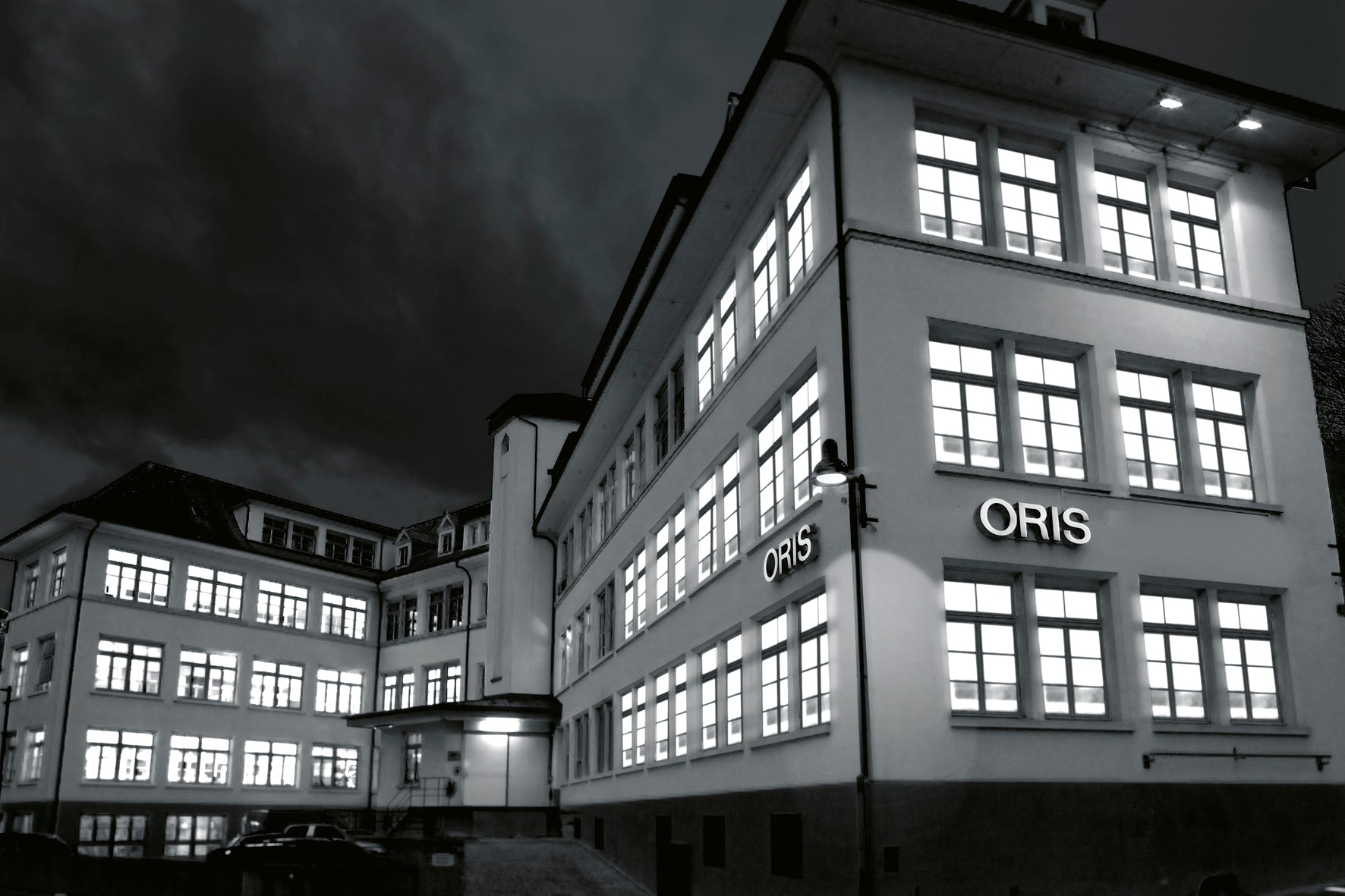 The Watch Book Oris