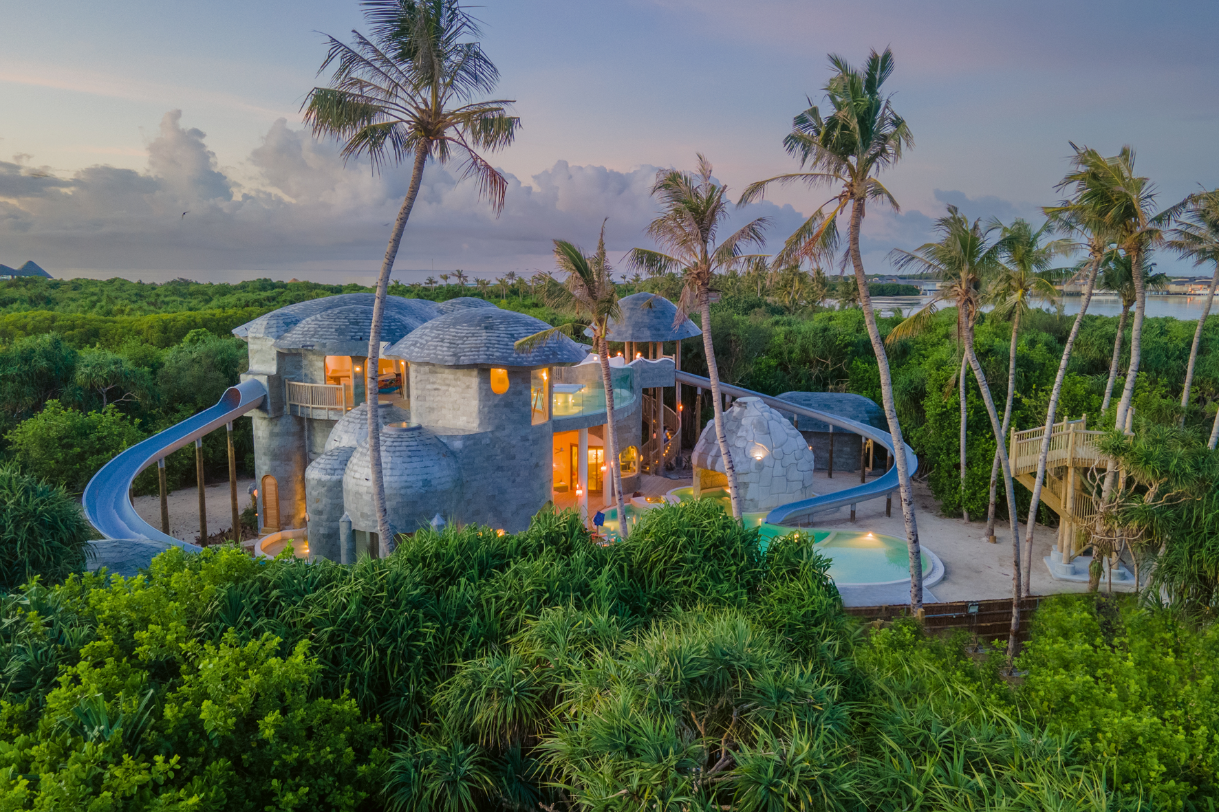 Family Escapes (Deutsche Ausgabe)