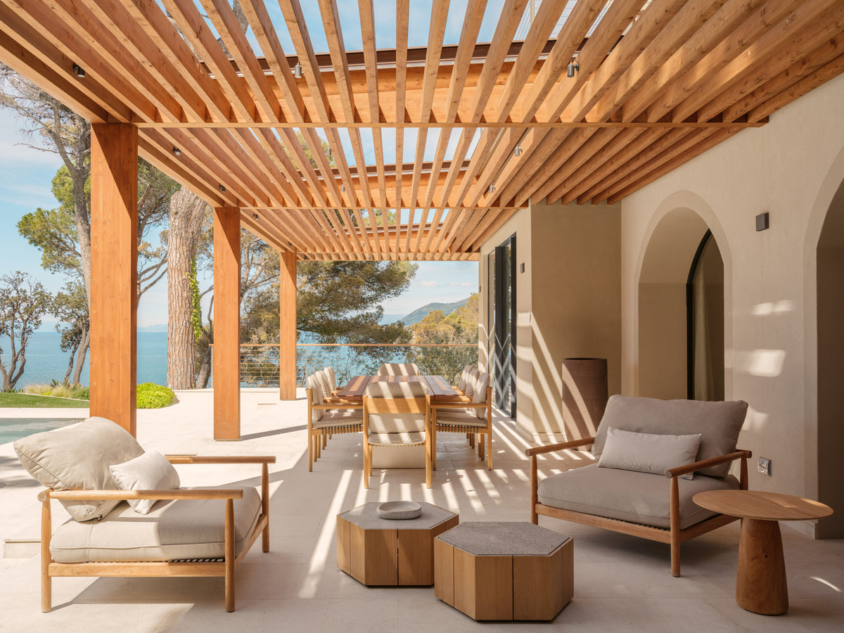 Living in Style Seaside Houses