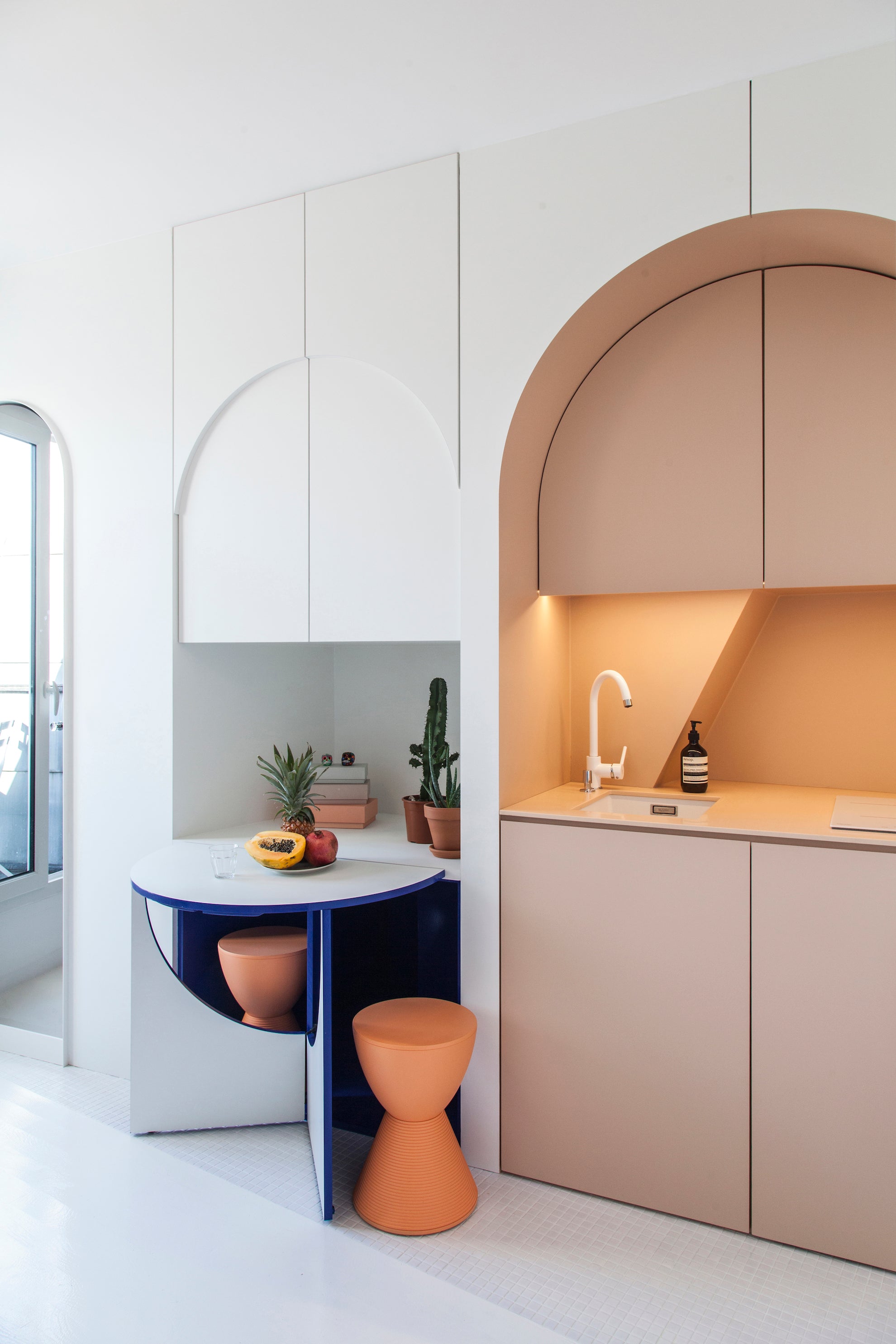 Petite Places gestalten book inspiration tiny home minimalism interior