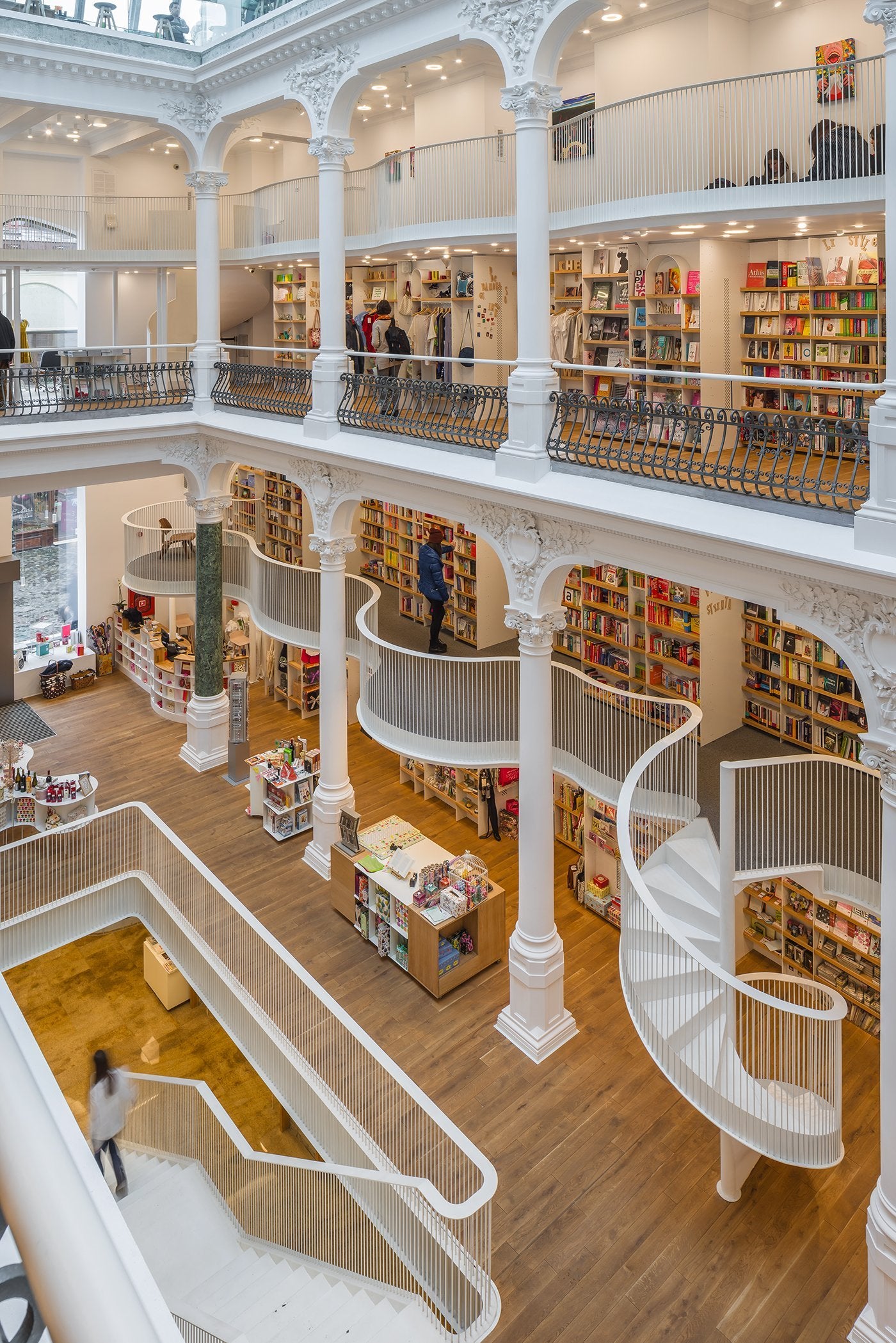 Cărturești Carusel eine Buchhandlung in Bukarest