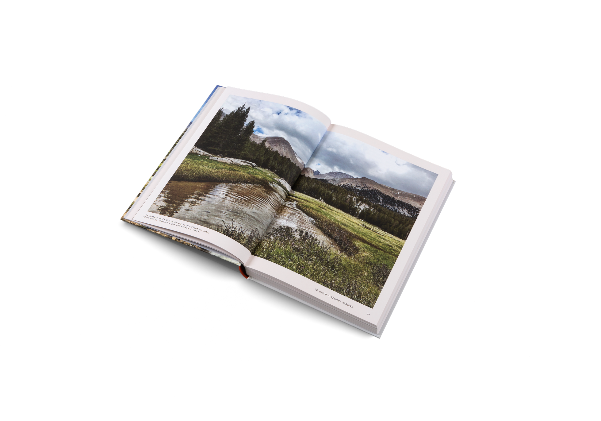 Un cours d'eau sur le Pacific Crest Trail dans En Solitaire