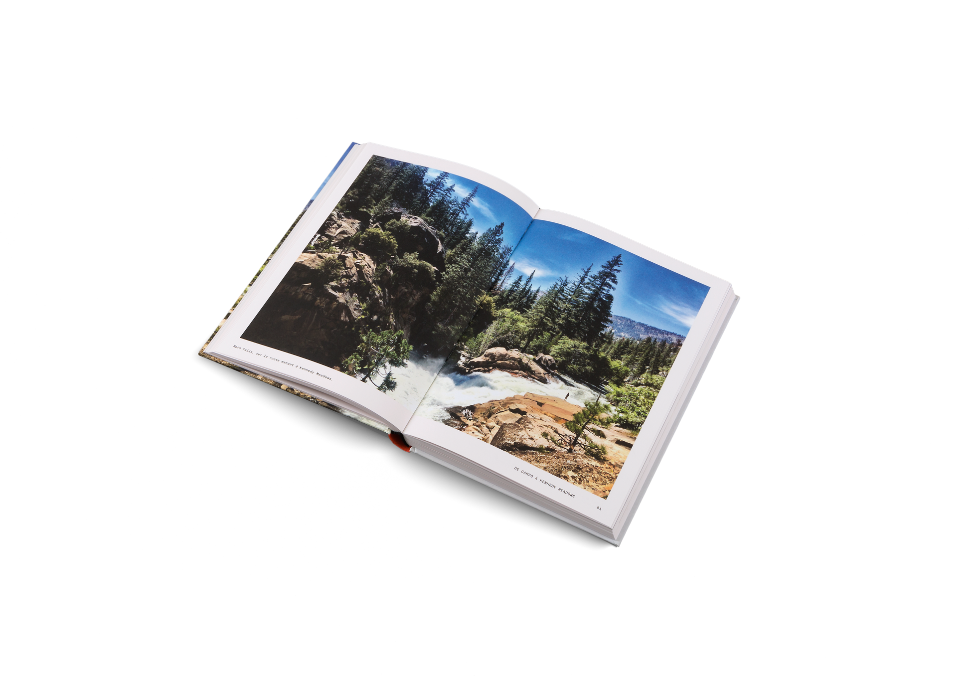 Une chute d'eau sur le Pacific Crest Trail dans En Solitaire