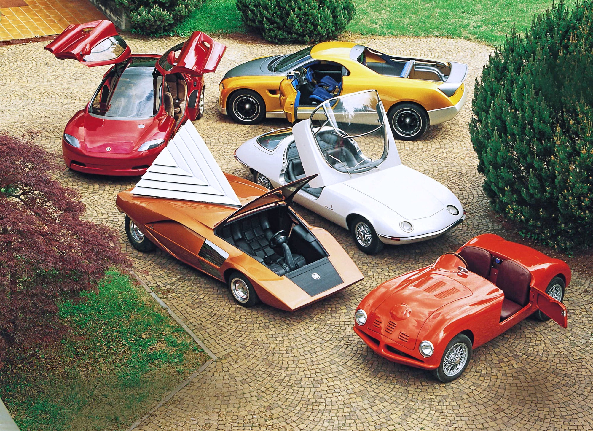 Fast Forward The Cars of the Future, the Future of Cars concept gestalten book