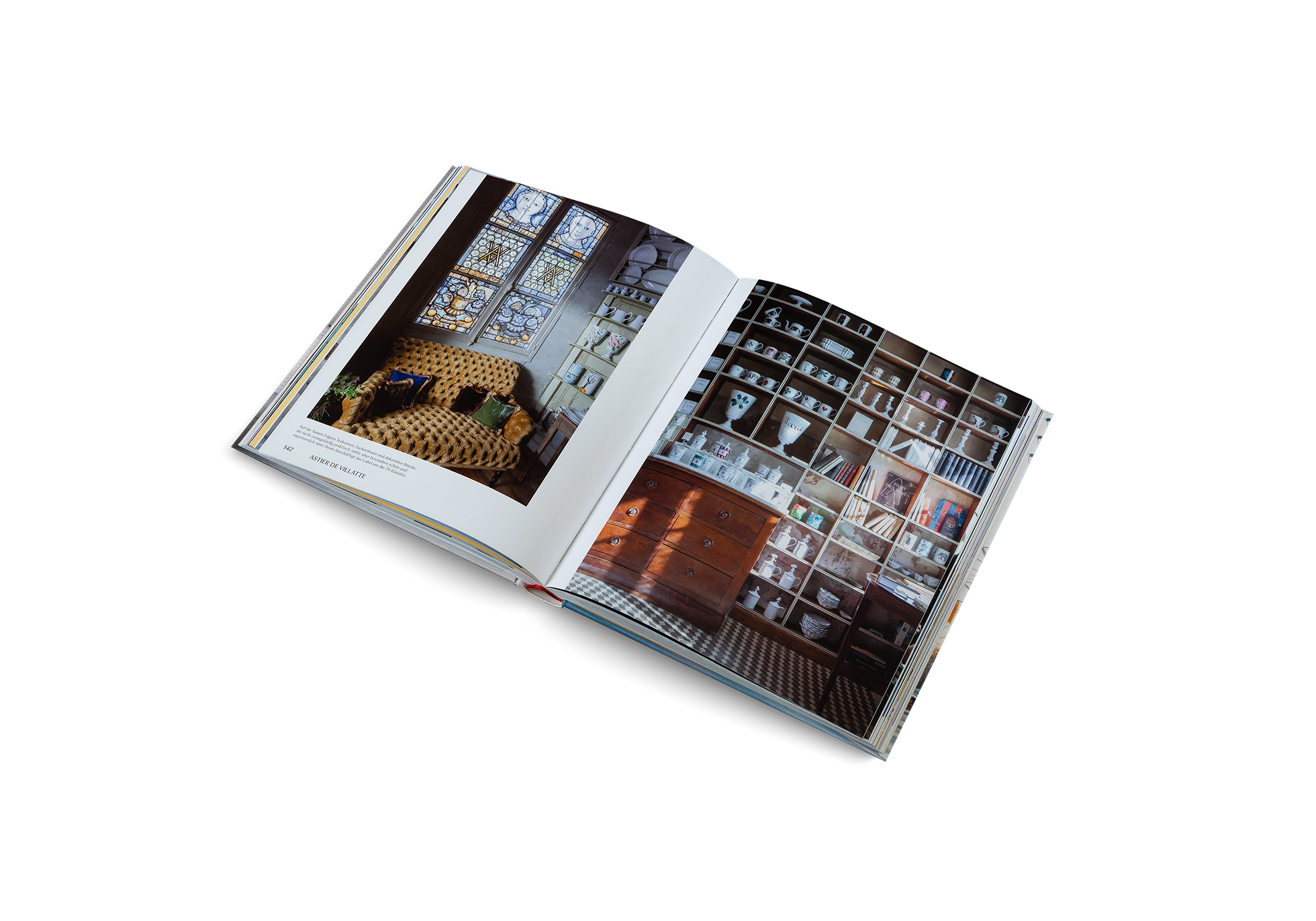 Auf die Tassen folgten Teekannen, Zuckerdosen und dekorative Stücke, die nicht zwangsläufig praktisch, dafür aber besonders schön und eigentümlich sind. Heute beschäftigt das Label Astier de Villatte um die 70 Künstler. Dieser Keramikladen aus Paris ist auch im Buch Gute Geschäfte von gestalten.