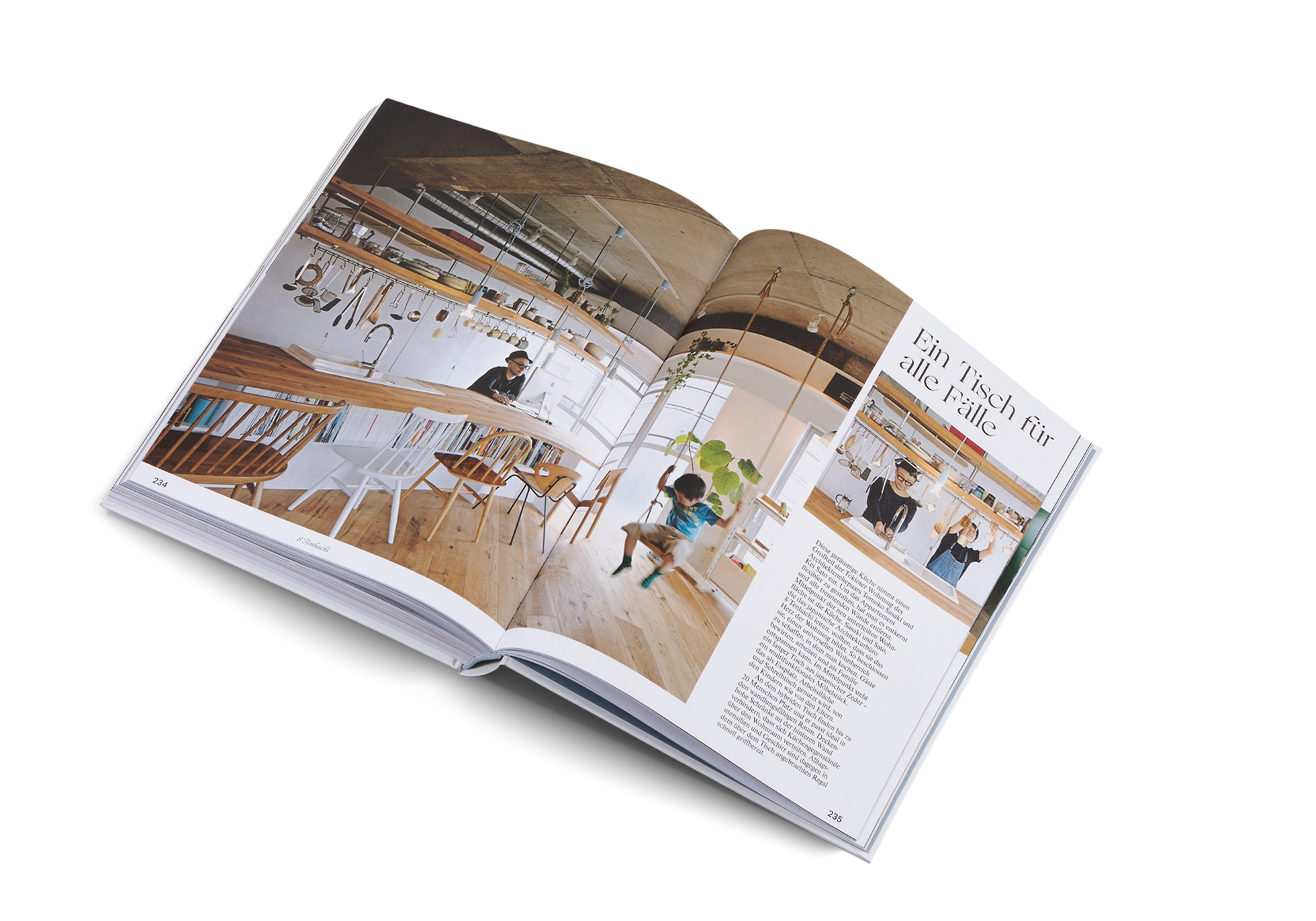 Ein Tisch für alle Fälle in Kitchen Living