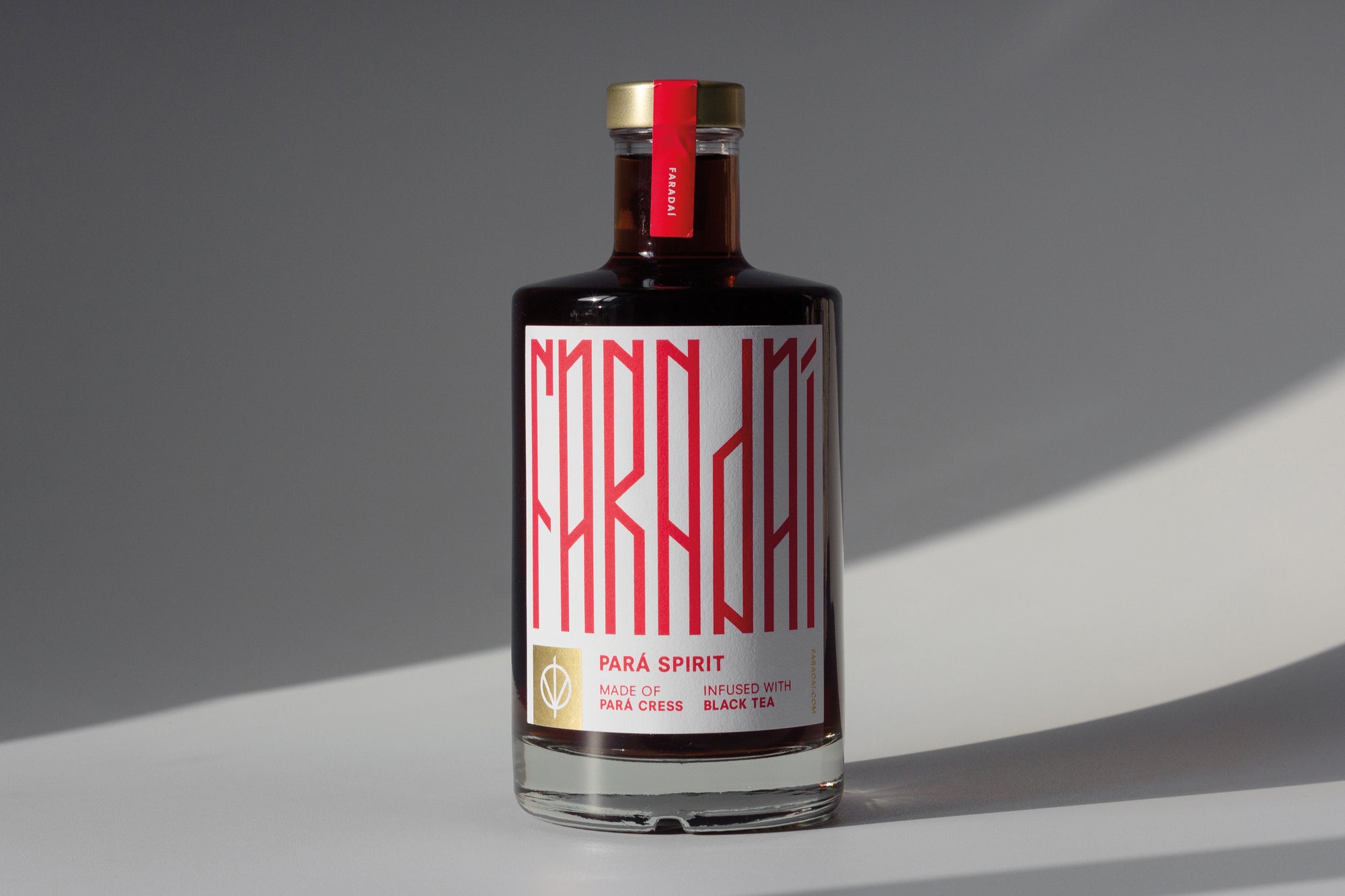Faradai Para Spirit bottle