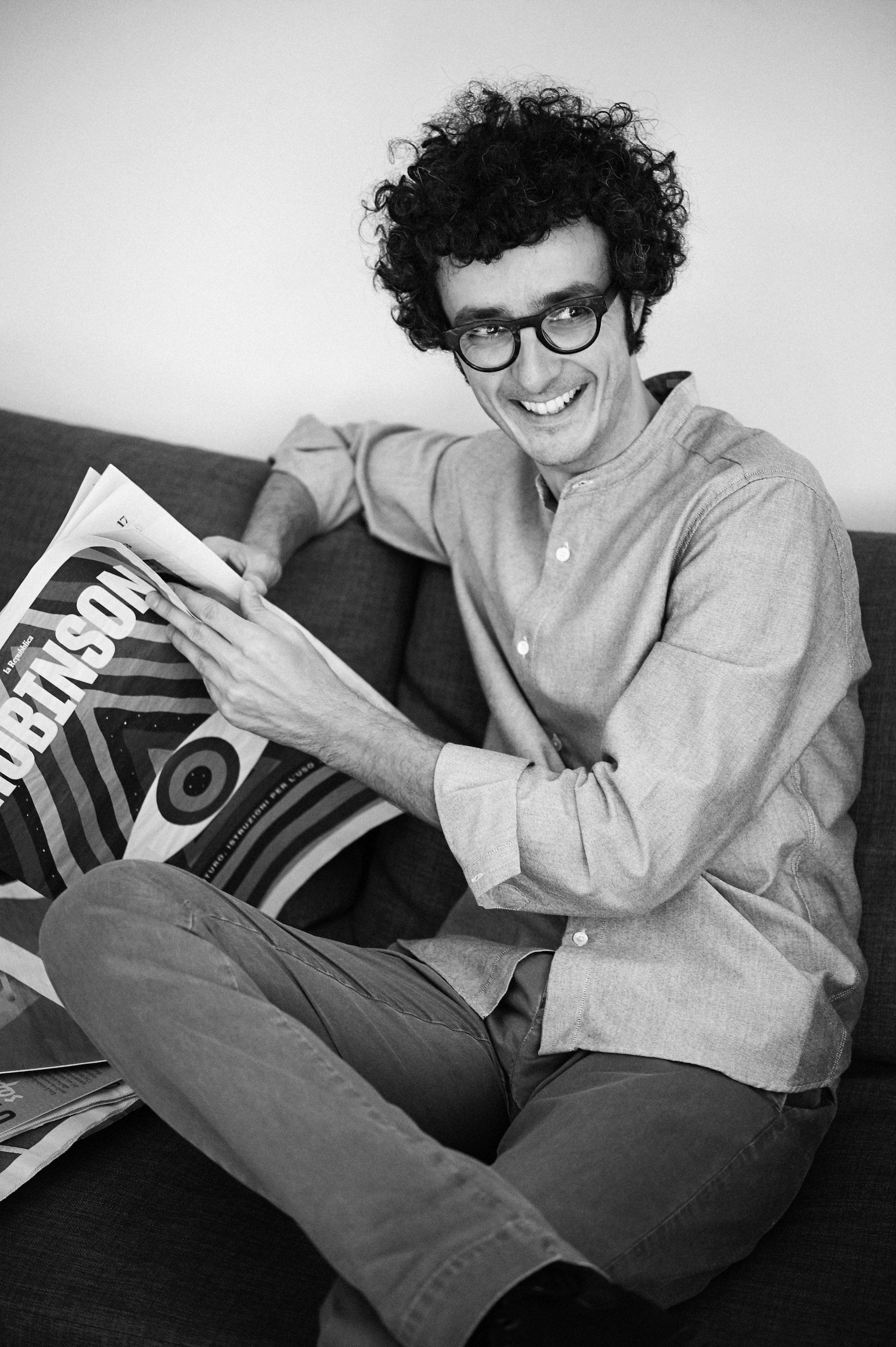 Graphic designer in Newspaper Design