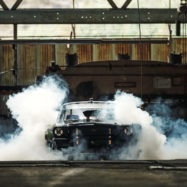 The Drive Unique Custom Cars gestalten book