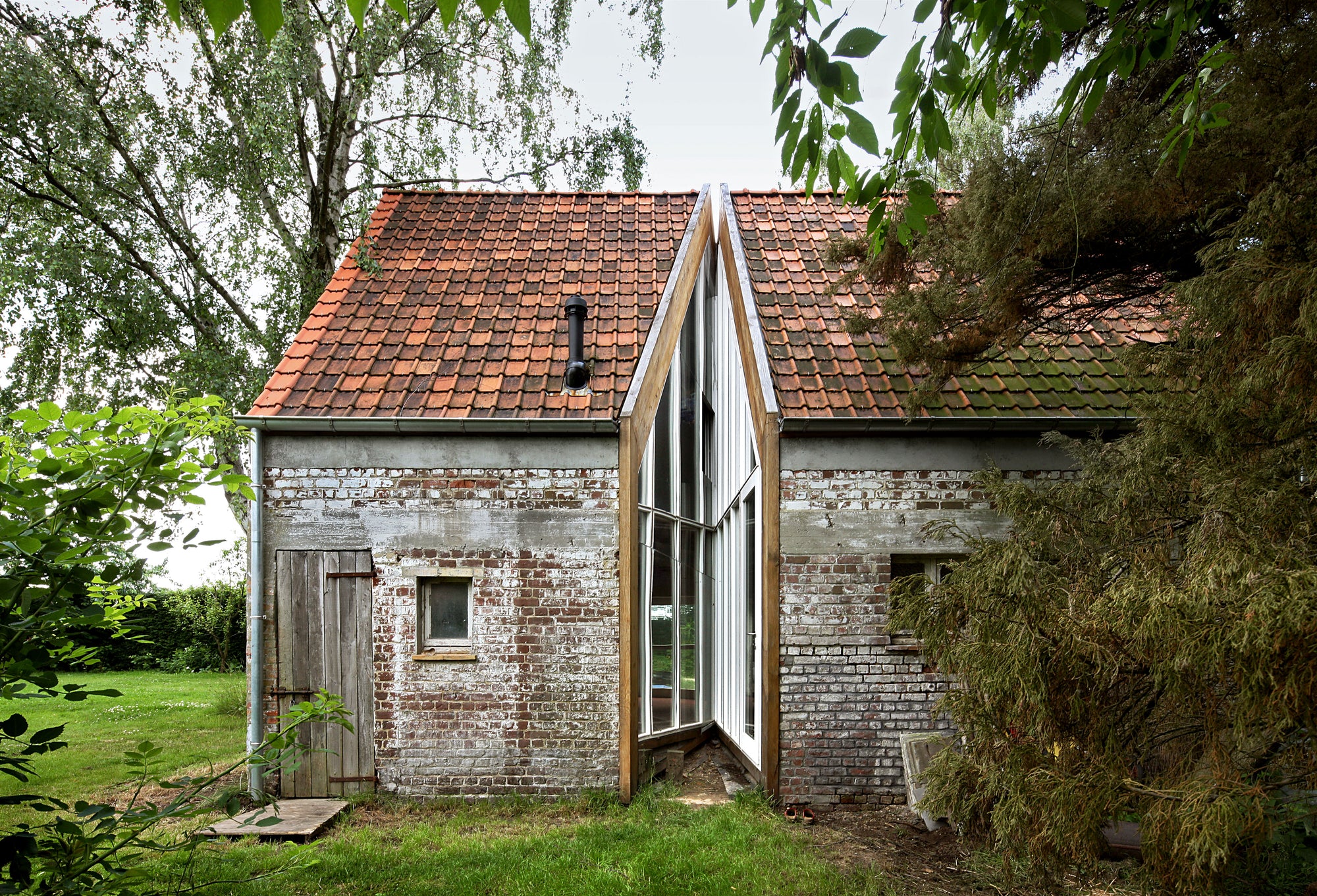 Moderne Hütte in Upgrade von gestalten