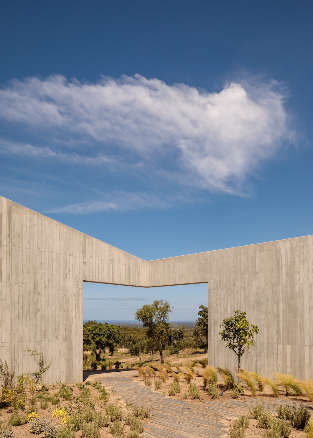 Mediterranean architecture has been a site of innovation and experimentation for centuries. Today—whether in careful restorations of traditional homes, reinterpretations of the local vernacular, or exciting new  contemporary spaces—that tradition is alive and well.