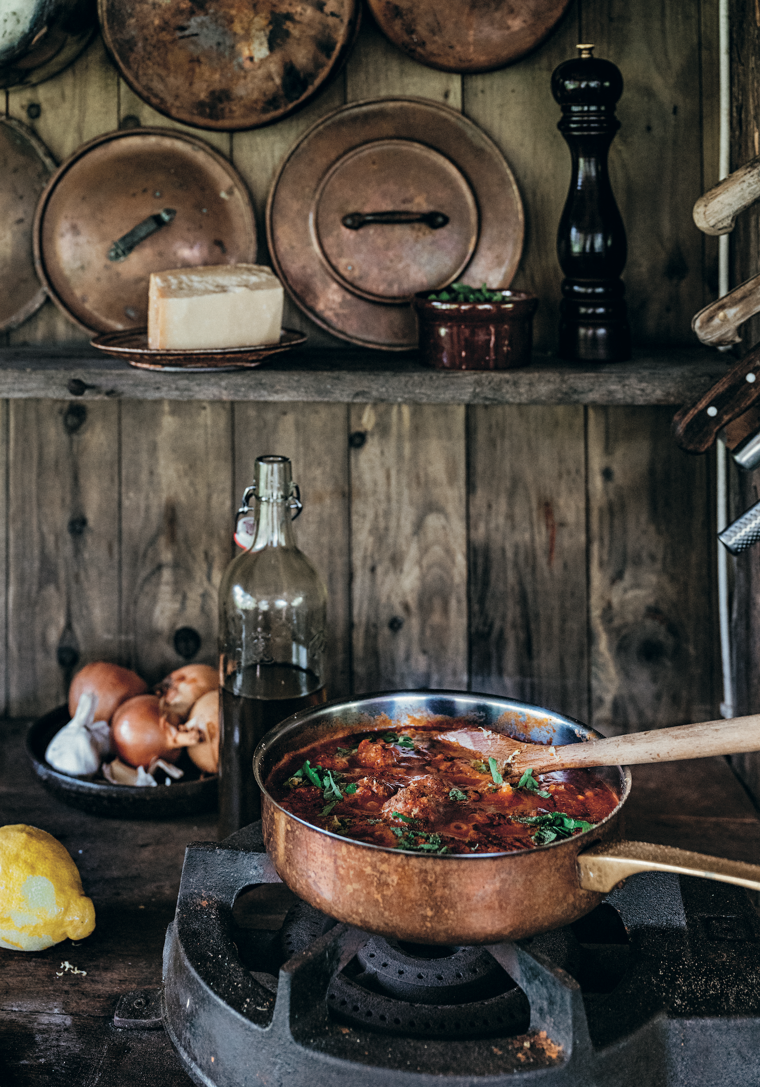 Wildschweinklößchen in Tomatensauce