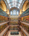 Büchertempel zeigt anhand von beeindruckenden Beispielen aus allen Teilen der Welt, wie vielfältig die Idee einer Bibliothek sein kann.