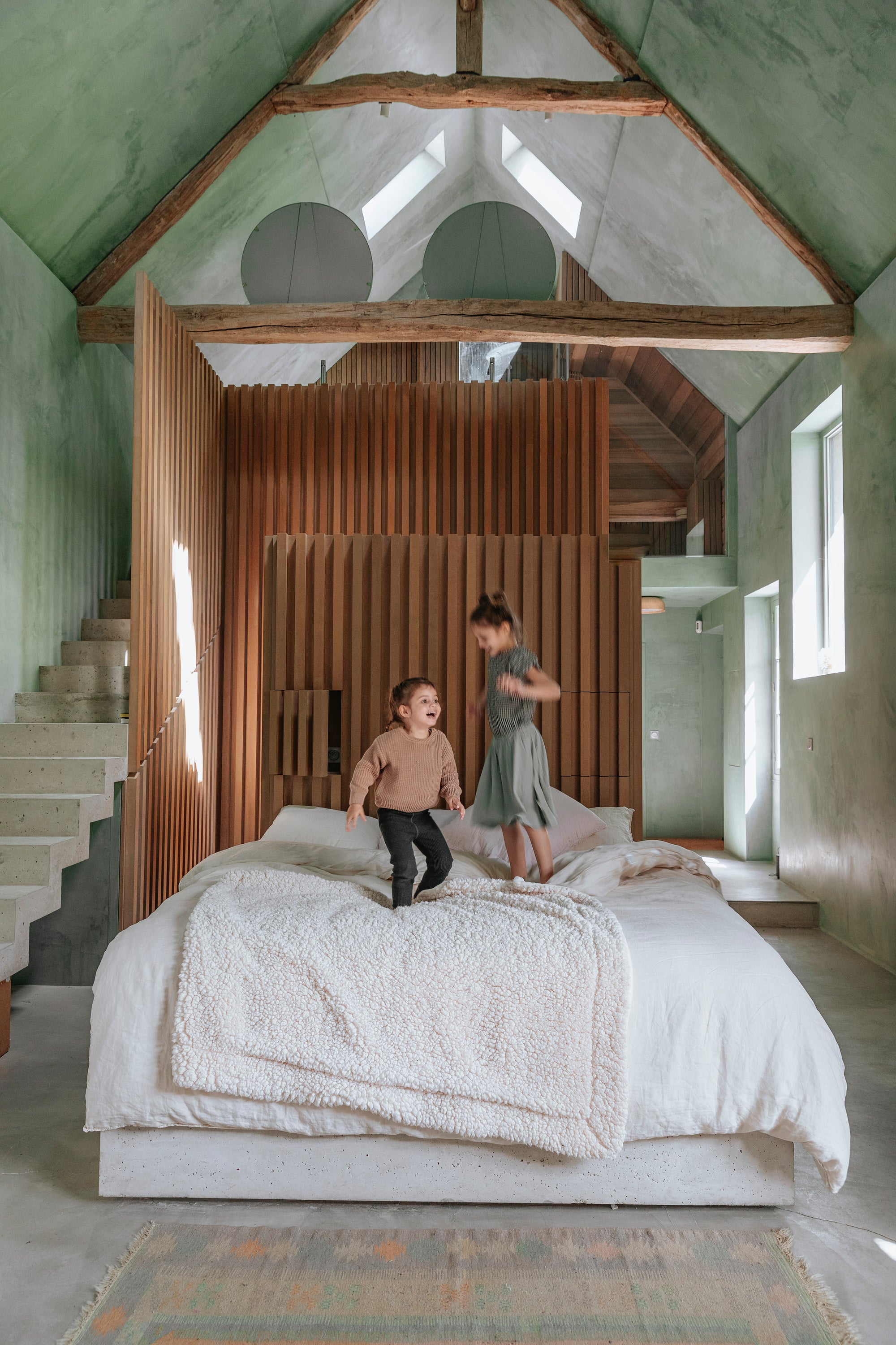 Homes By Design 25 Tips For Decorating A Modern Home | Extra Space