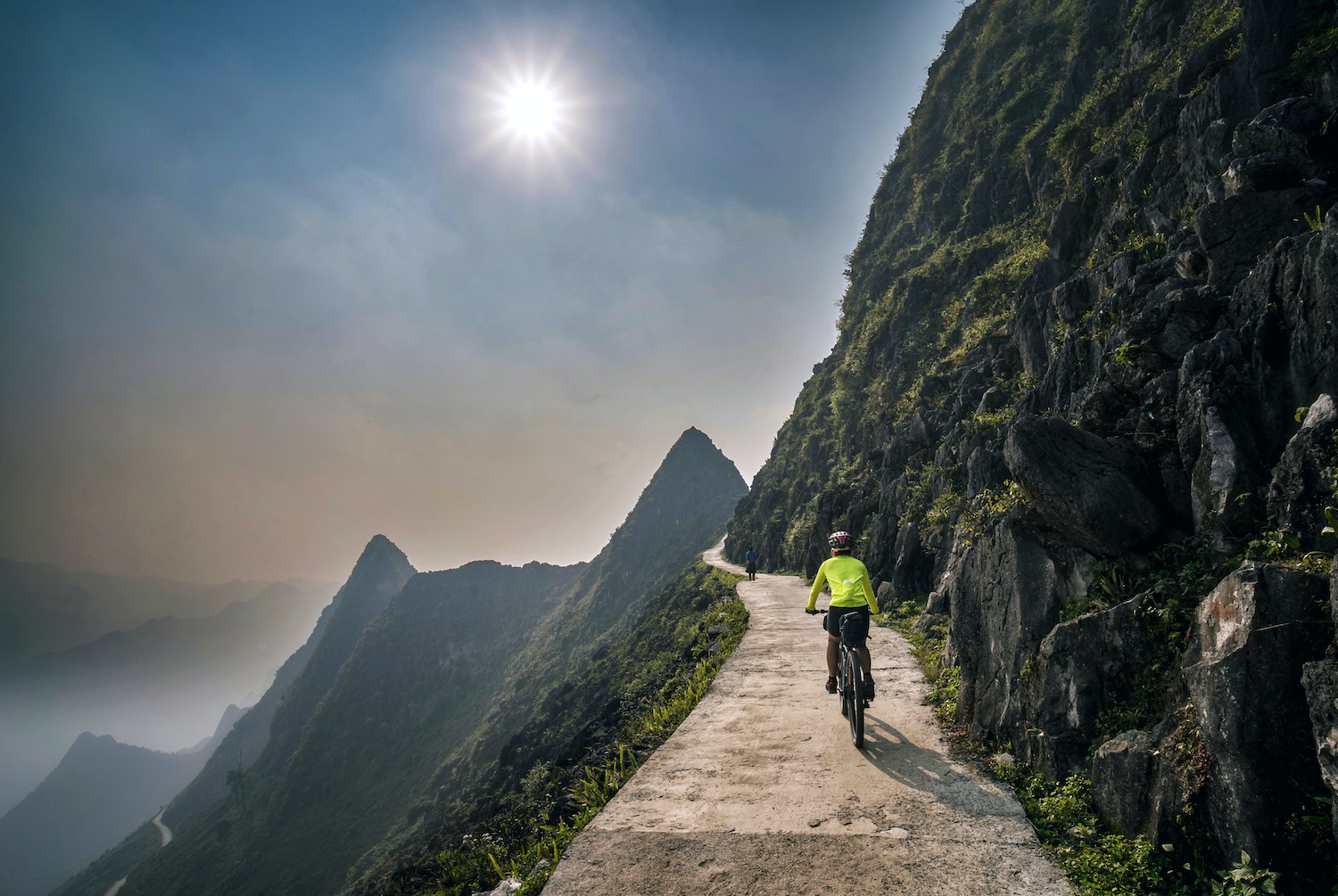 Ride your bike and seek out the bustling weekend markets in towns and villages around Ha Giang and you’ll meet a melting pot of peoples and cultures.