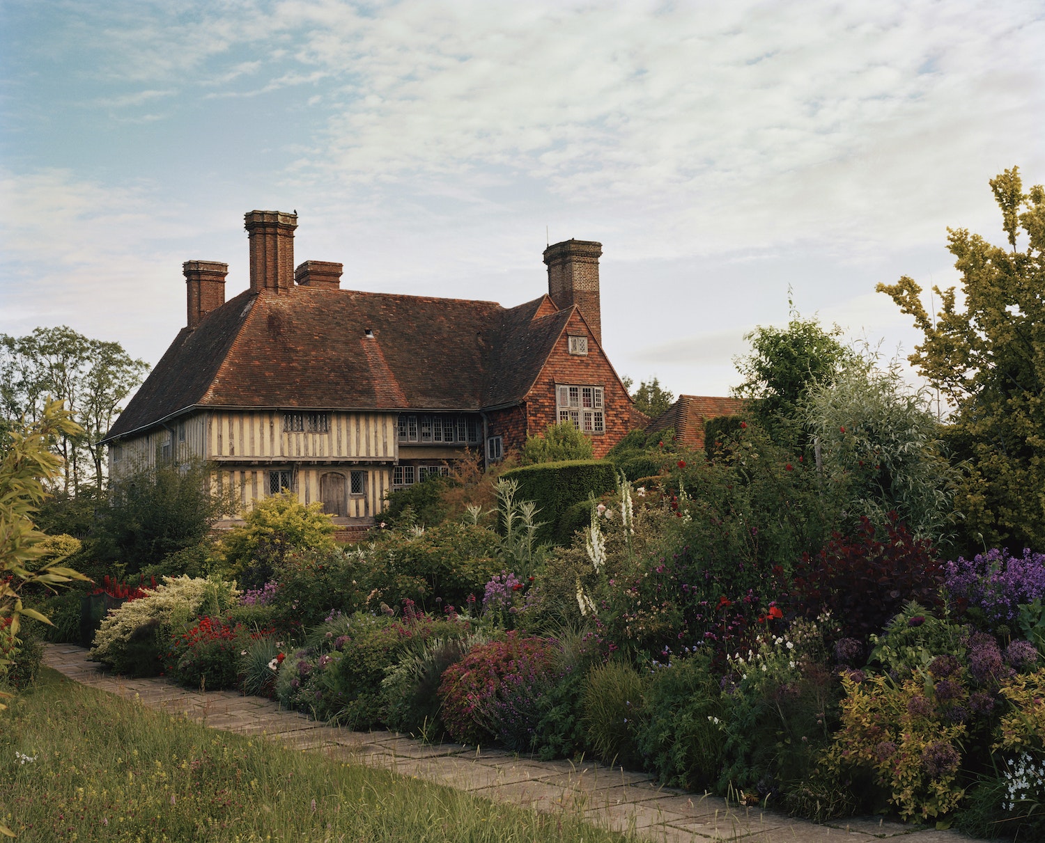 The home of gardener and writer Christopher Lloyd, Great Dixter was a test bed and inspiration for his life’s work in the garden. Fergus Garrett continues the story of experimentation and education  in this ever-evolving garden.