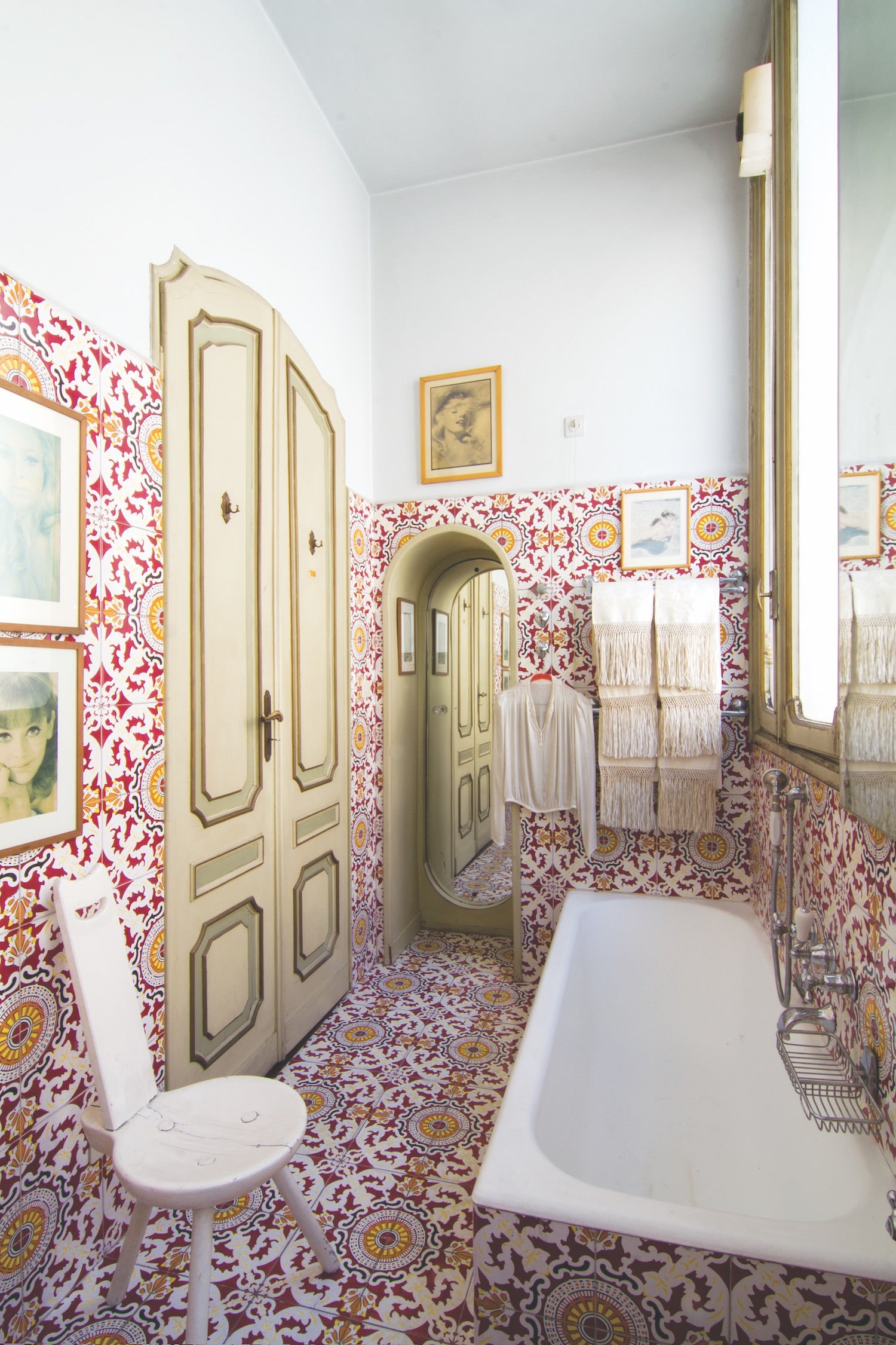 Inside Utopia gestalten book interior